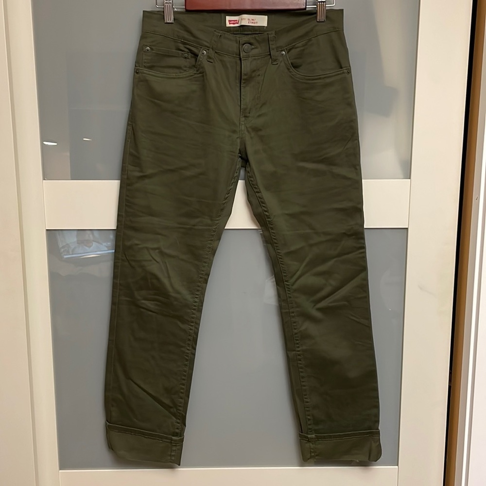 Levi’s 511 slim khaki’s